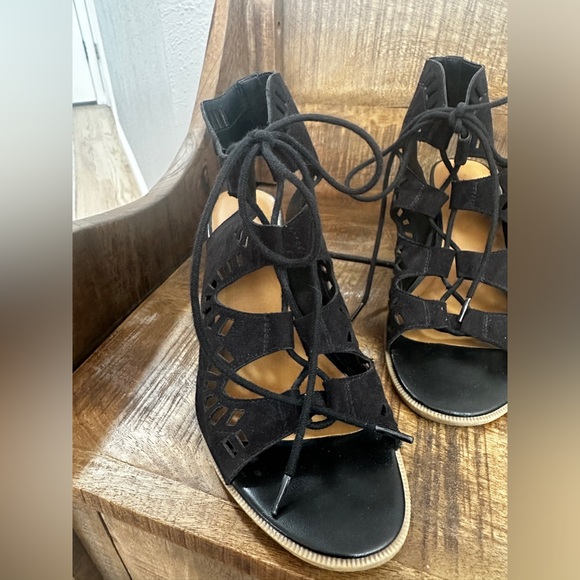 Crown Vintage Lace Up Wedge Sandals - Picture 6 of 10